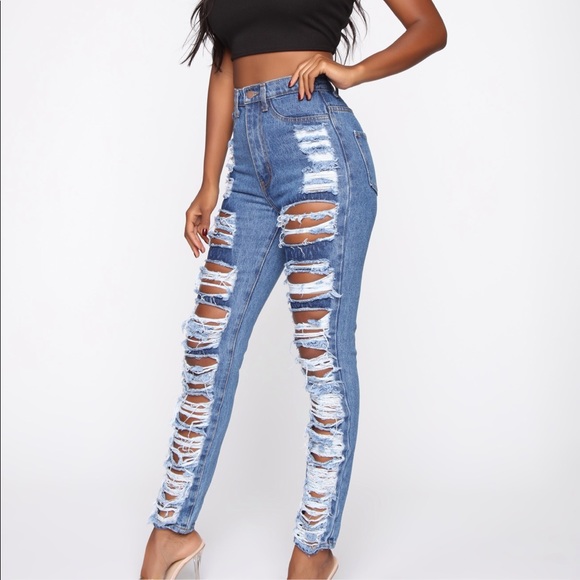 Ripped blue Jeans - Picture 2 of 6